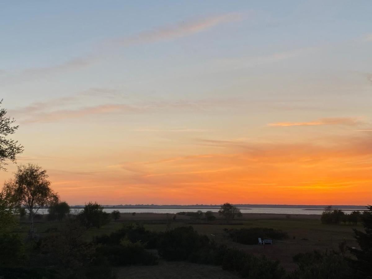 Freistehendes Einfamilienhaus Mit Boddenblick Naehe Ostsee Fuhlendorf  Extérieur photo